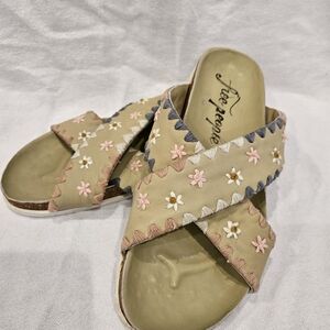 Free People Women's Tan Floral Sandals